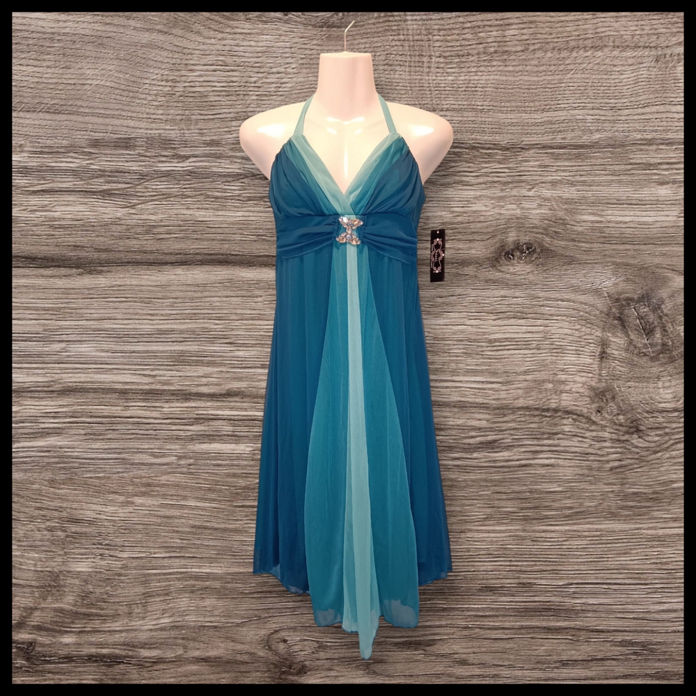 Elegant Teal Halter Dress with Jewel Accent
